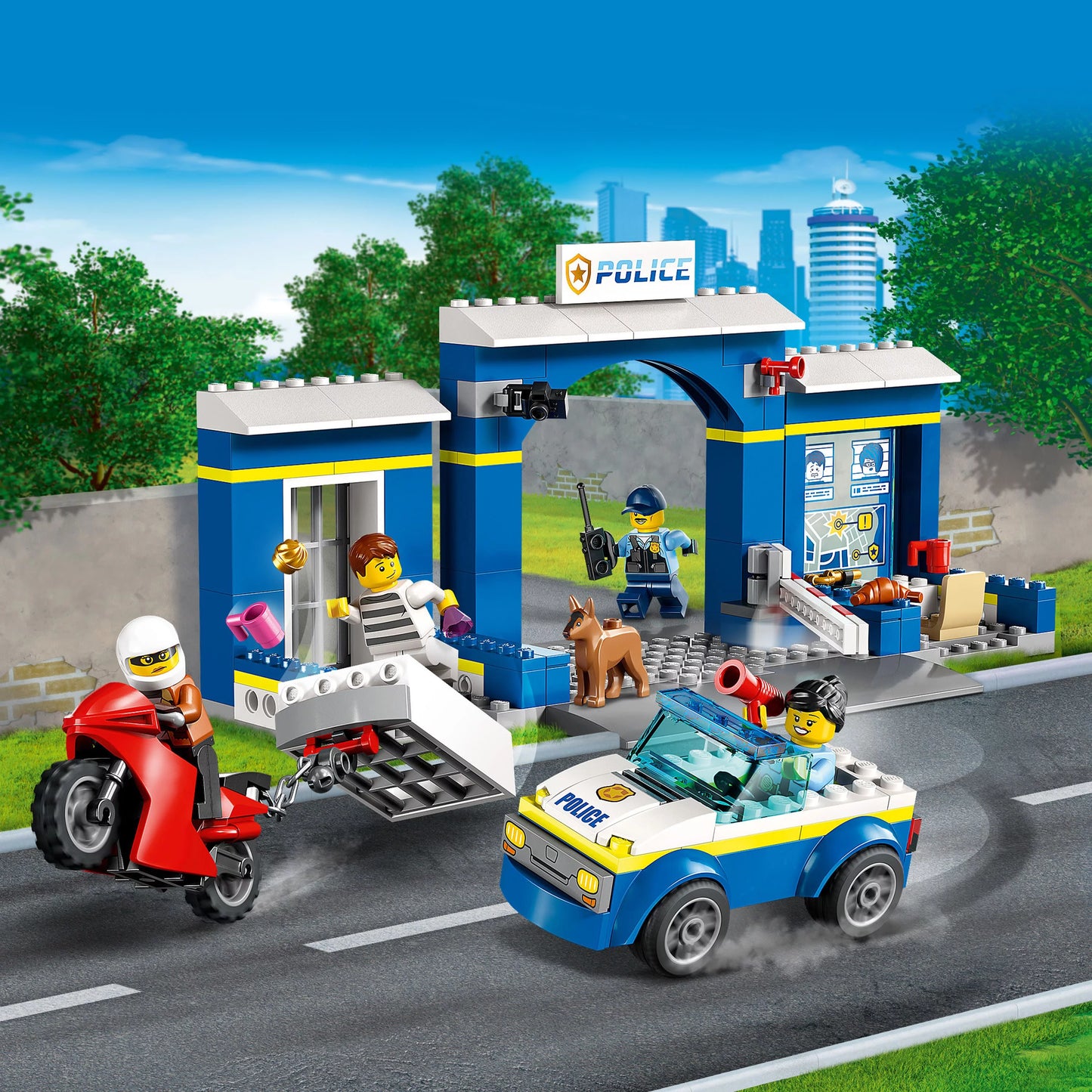 Minifigures Chase Station Jail, Dog Car Plus Old 60370, and Breakout 4 Toy for Kids Motorbike, Police City Years Playset 4 LEGO with and Figure, Toys