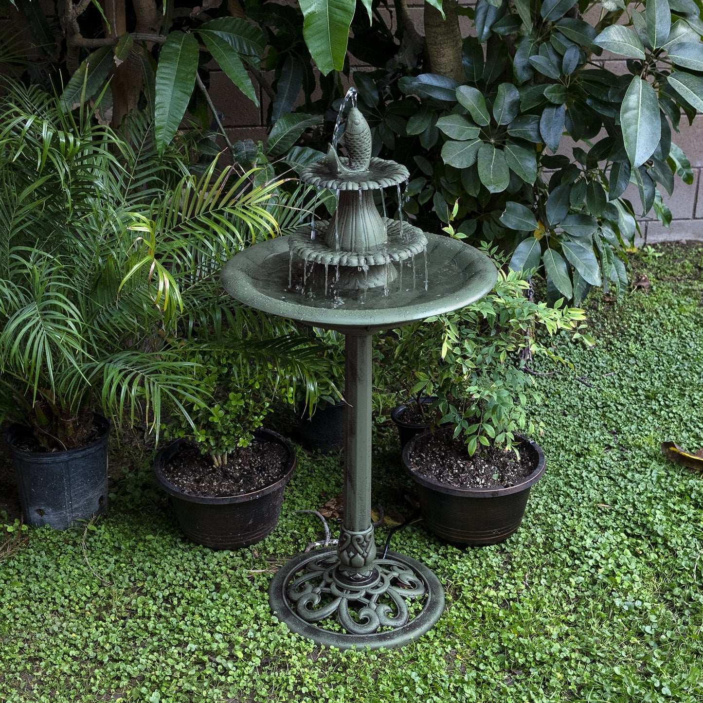 3-Tier Fountain Green Plastic Corporation Bird Bath, Pedestal Alpine