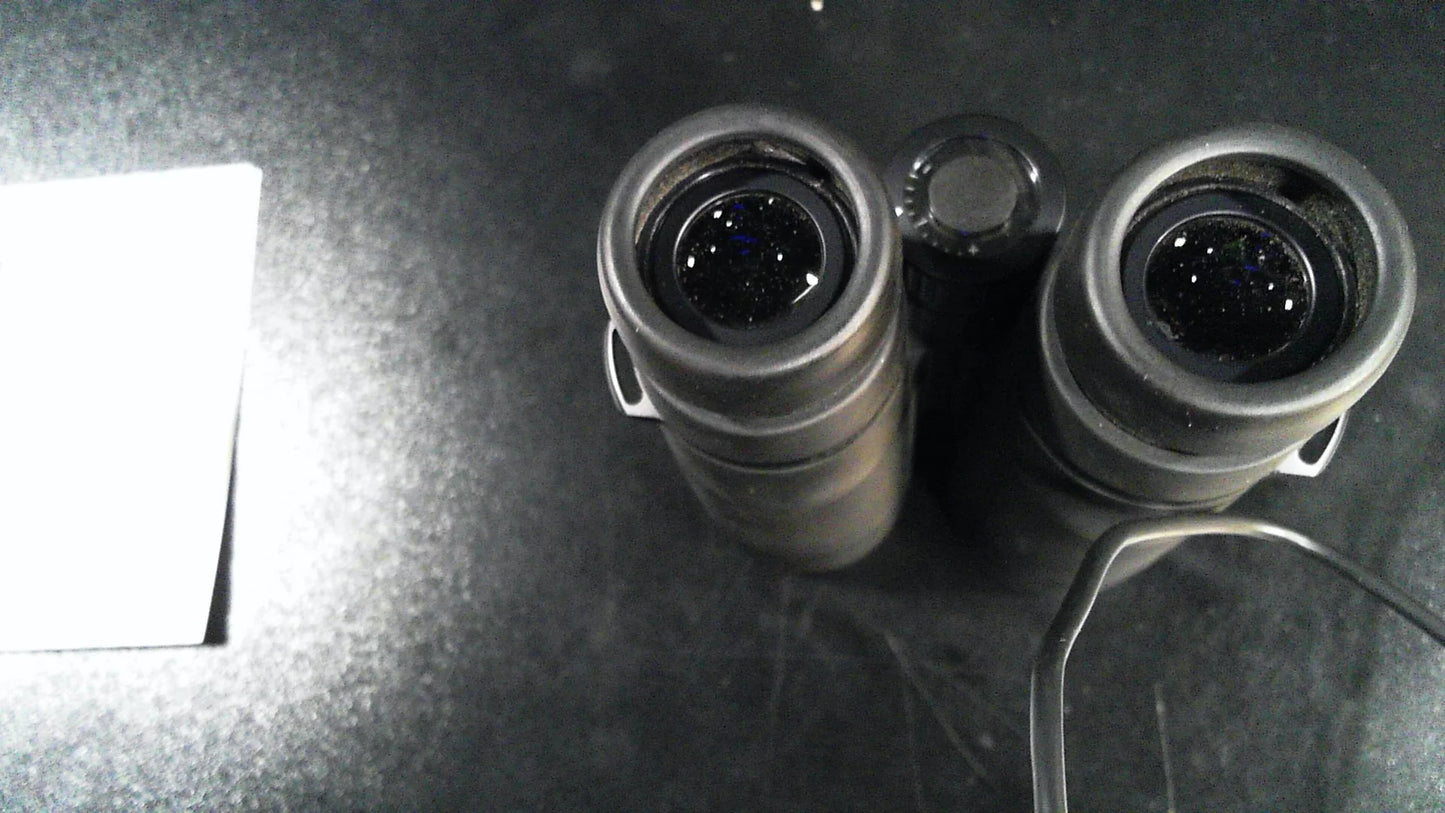 10x42 With AquaDura Coating, Black HD Ultravid Binoculars Plus Lens Leica